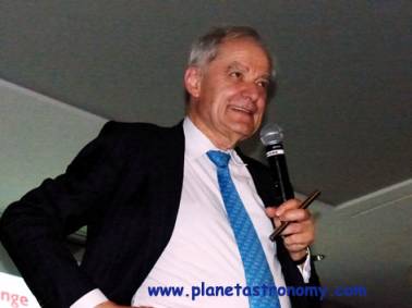 Description : http://www.planetastronomy.com/special/2013-special/12jun/Brahic18.jpg