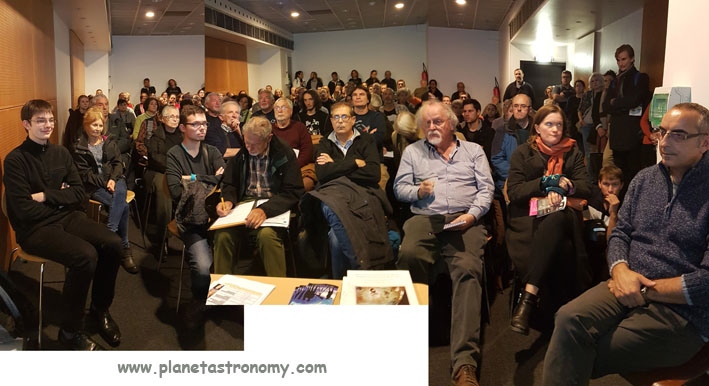 Une image contenant intérieur, plafond, mur, personne
Description générée automatiquement