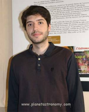 Une image contenant personne, homme, mur, intérieur
Description générée automatiquement