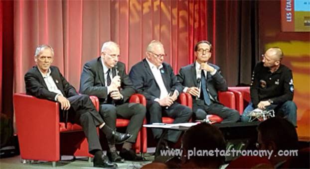 Une image contenant personne, intérieur, mur
Description générée automatiquement