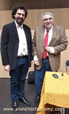 Une image contenant personne, homme, complet, bâtiment
Description générée automatiquement