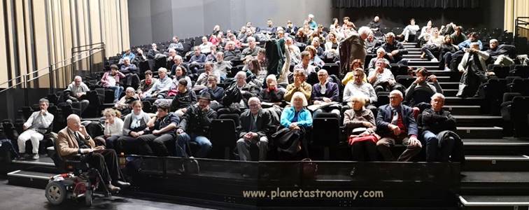 Une image contenant personne
Description générée automatiquement