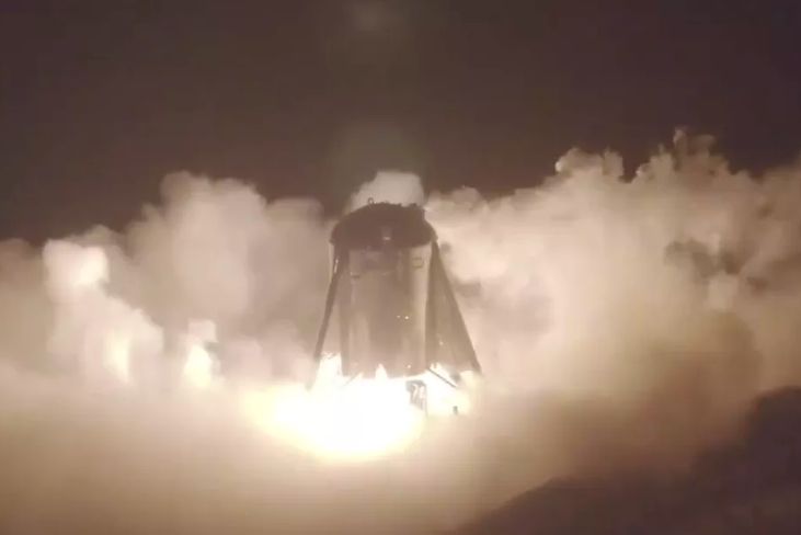 Une image contenant fume, arme

Description gnre automatiquement