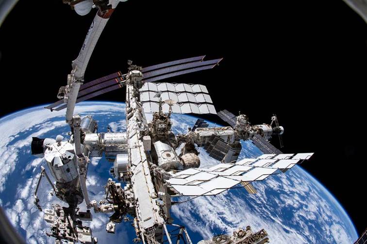 Une image contenant satellite, transport

Description gnre automatiquement
