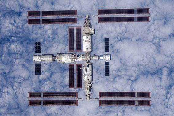 Une image contenant transport, satellite, engin spatial, station spatiale

Description g�n�r�e automatiquement