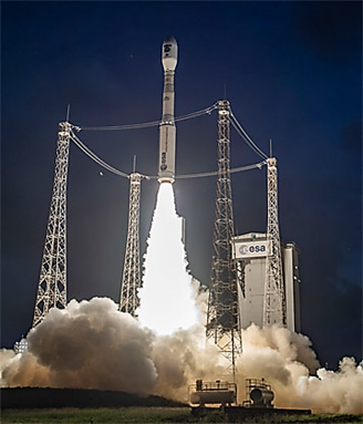 Une image contenant transport, fuse, missile, navette spatiale

Description gnre automatiquement