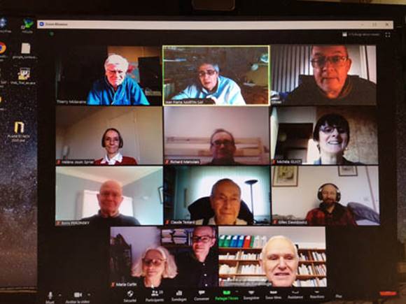 Une image contenant texte, intrieur, tlvision, cran

Description gnre automatiquement