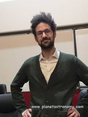 Une image contenant personne, homme, intrieur

Description gnre automatiquement