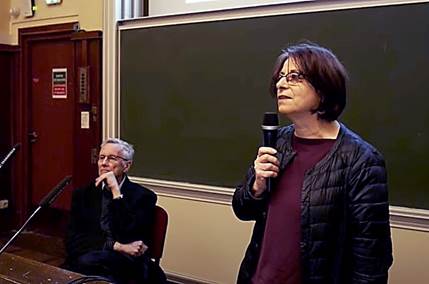 Une image contenant habits, Visage humain, personne, intrieur

Le contenu gnr par lIA peut tre incorrect.