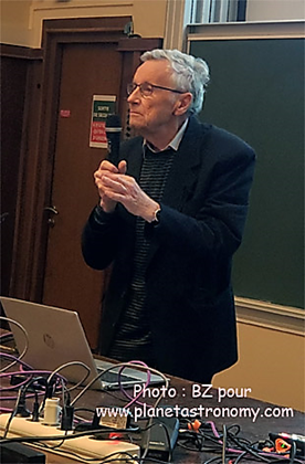 Une image contenant personne, habits, intrieur, texte

Le contenu gnr par lIA peut tre incorrect.